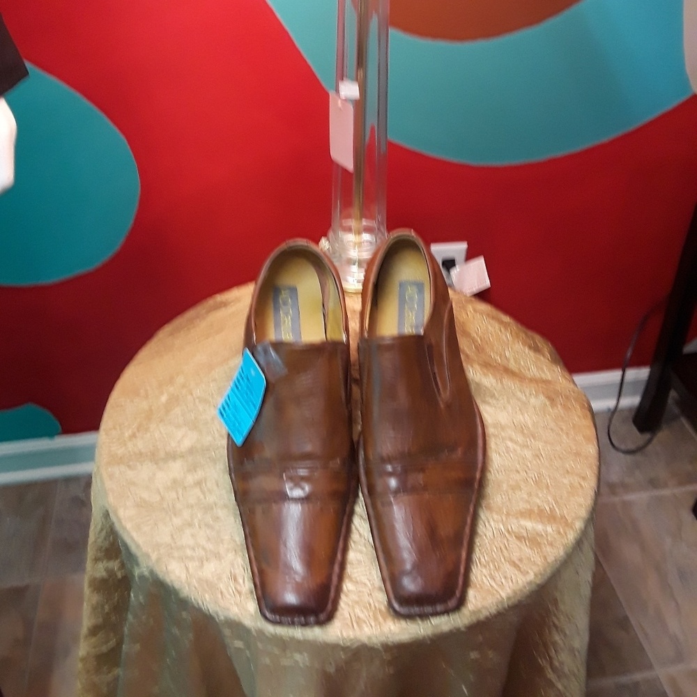 Dress shoes